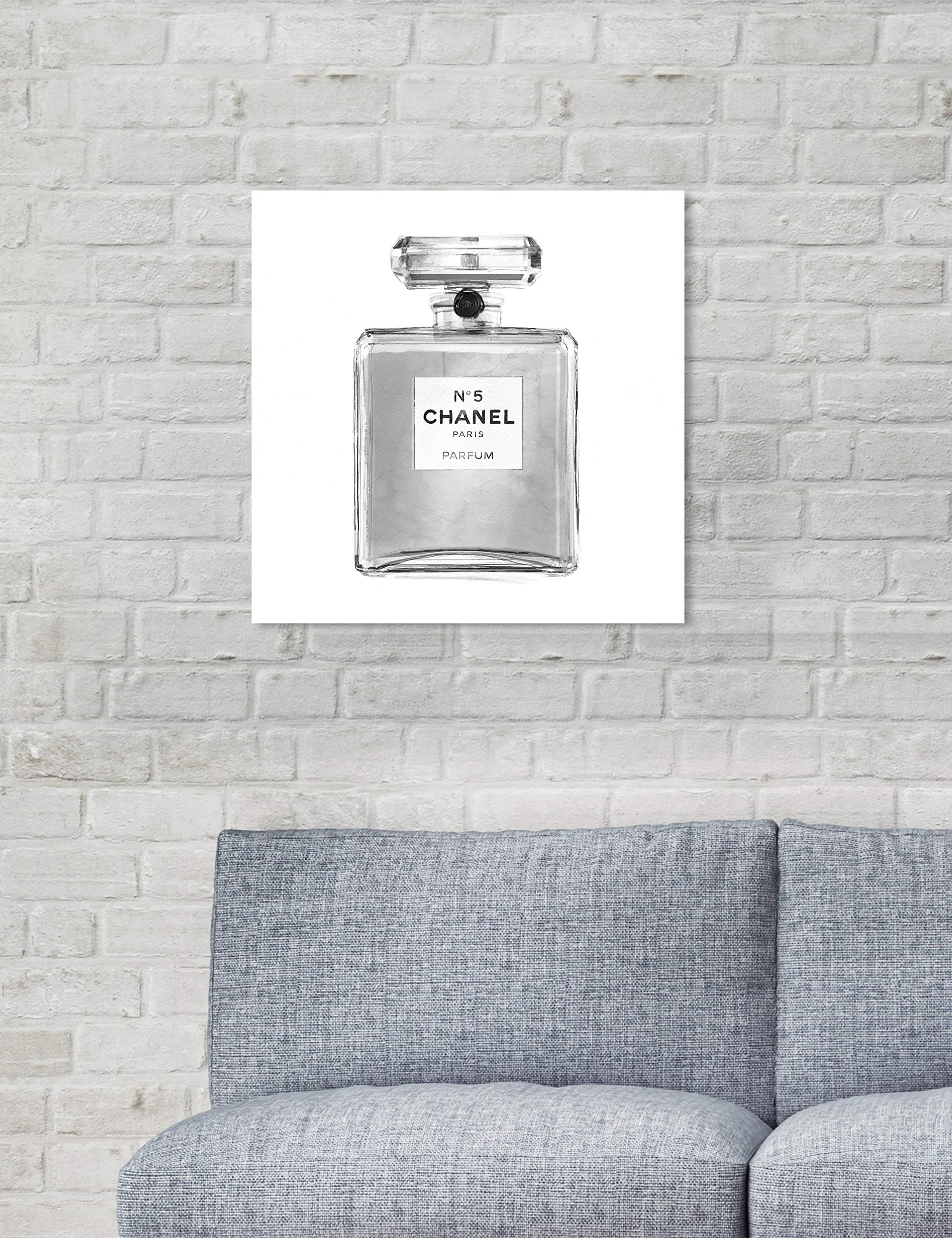 Amazon.com: The Oliver Gal Artist Co. Oliver Gal 'Silver Classic